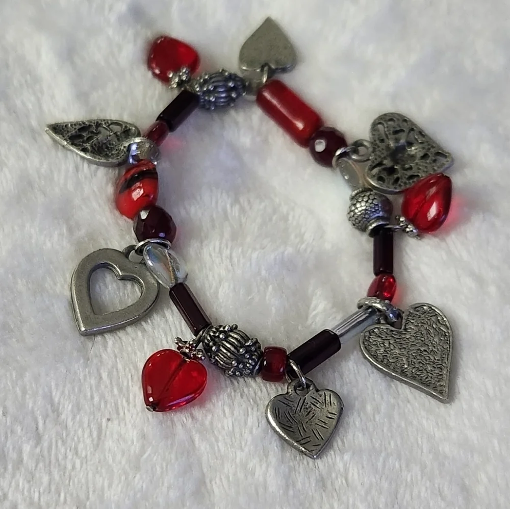 ❤️Heart Charm Bracelet with Red & Silver Accents – Romantic Statement Jewelry - Picture 9 of 9